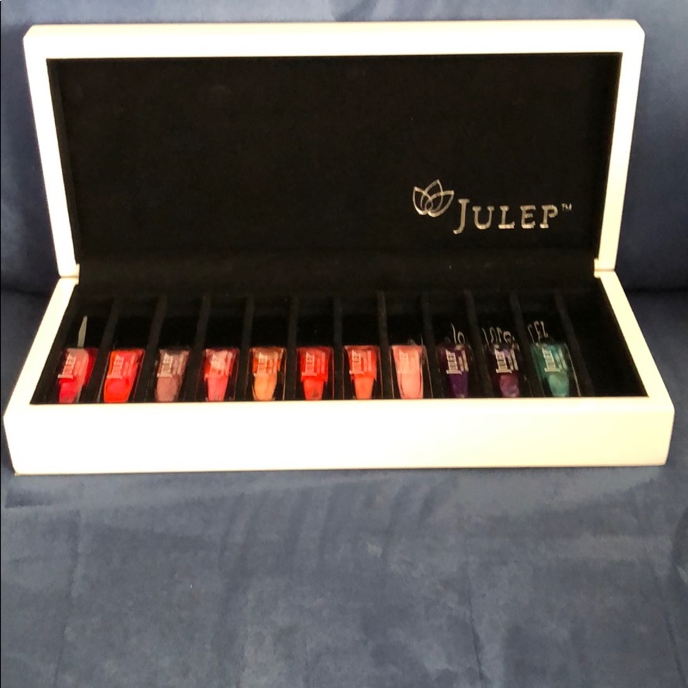 Julep maven nail color jewelry box